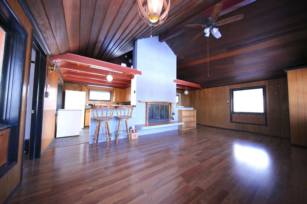 8 Thayer Road Property Photo 18