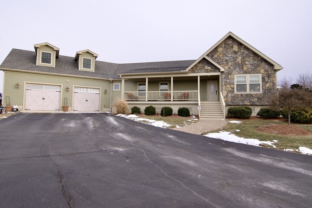 33 Paige Hill Rd Property Photo