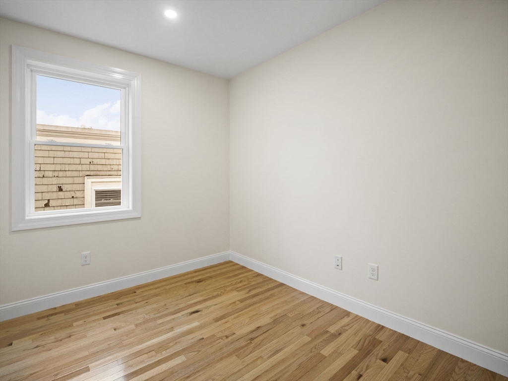 23 Thornton St # 6 Property Photo 10