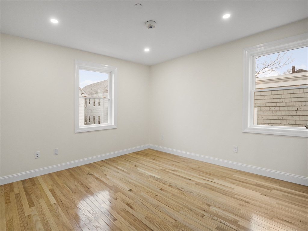 23 Thornton St # 6 Property Photo 12
