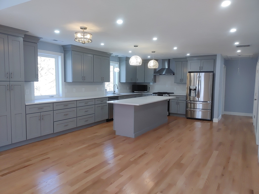 12 Meadow Lane # A Property Photo 5