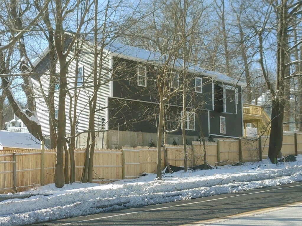 12 Meadow Lane # A Property Photo 18