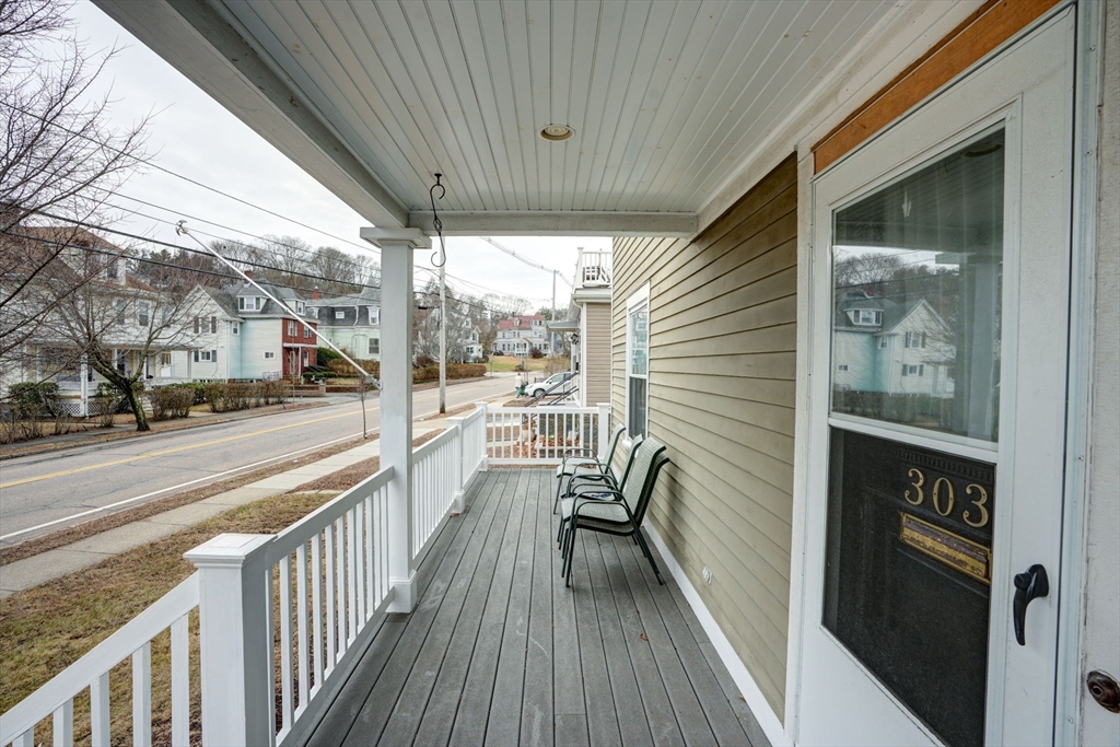 303 Beale St Property Photo 6