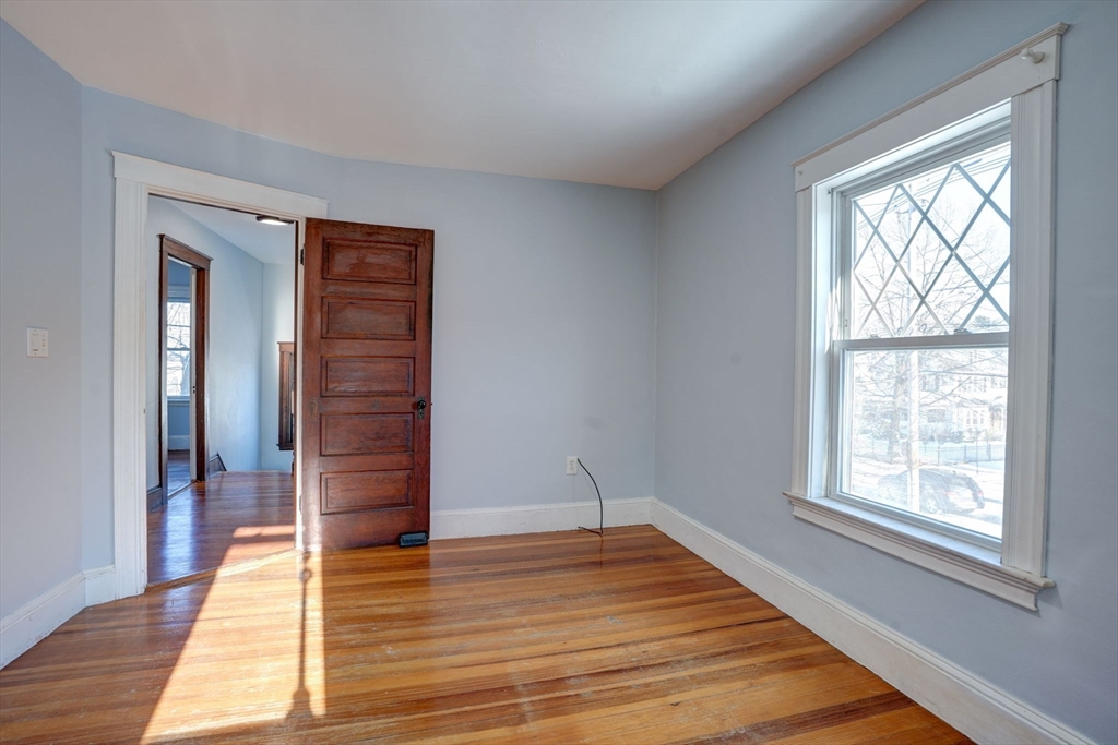 303 Beale St Property Photo 27