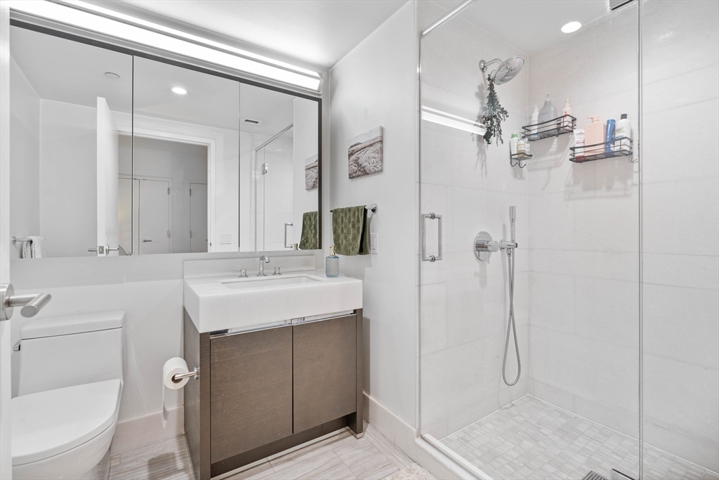 100 Lovejoy Wharf # 5q Property Photo 8