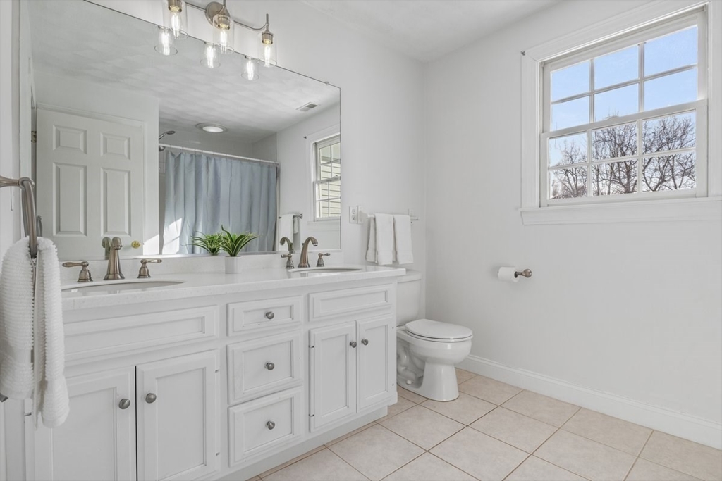 45 Berkshire Property Photo 27
