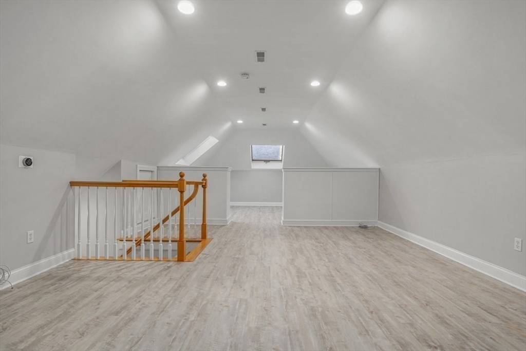 45 Berkshire Property Photo 31