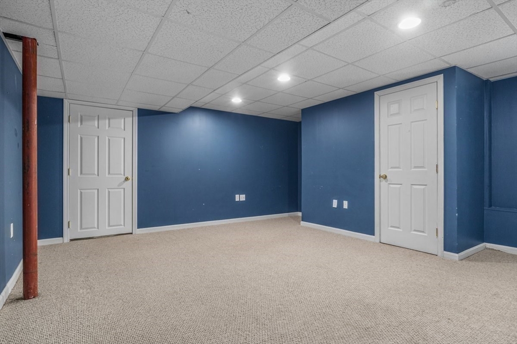 45 Berkshire Property Photo 37