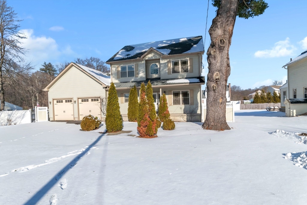 2222 Wilbraham Rd Property Photo 3