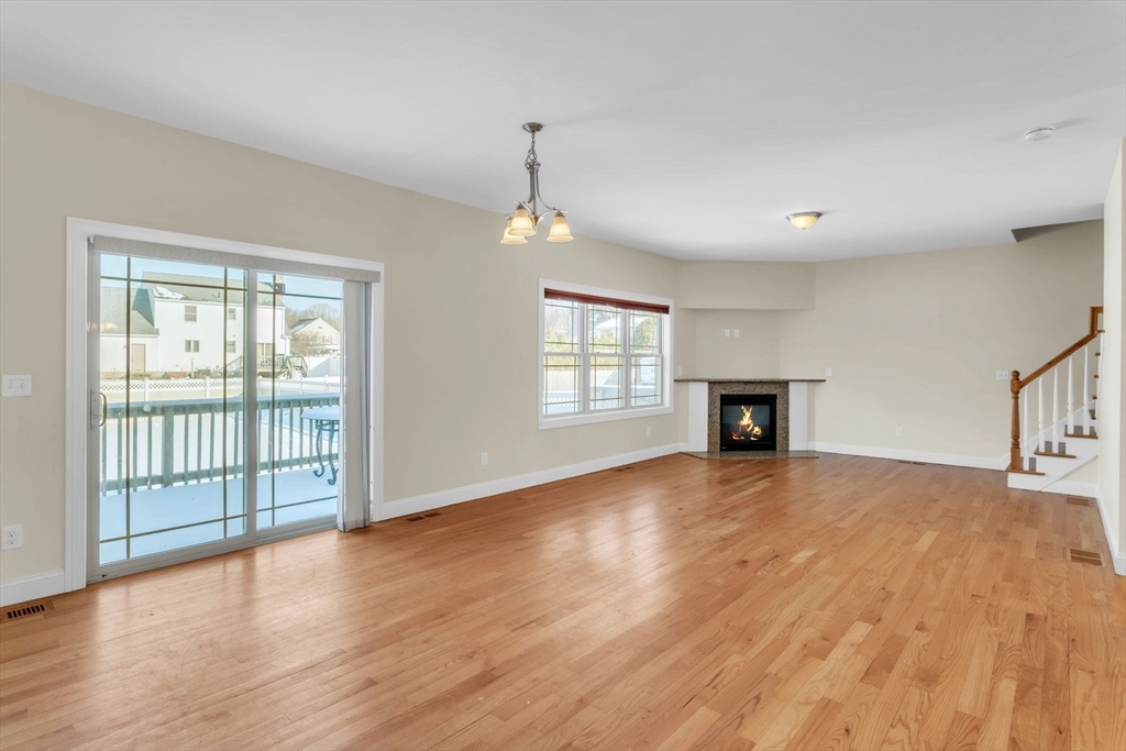 2222 Wilbraham Rd Property Photo 5