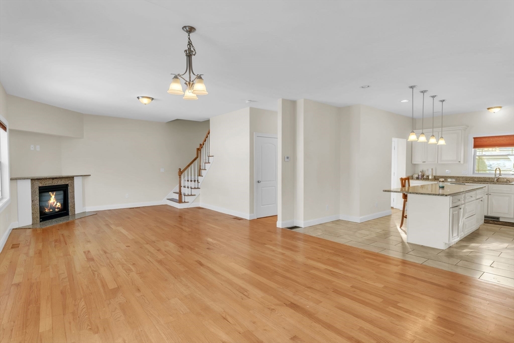 2222 Wilbraham Rd Property Photo 6