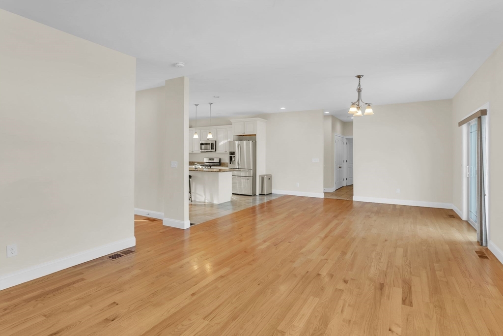2222 Wilbraham Rd Property Photo 7