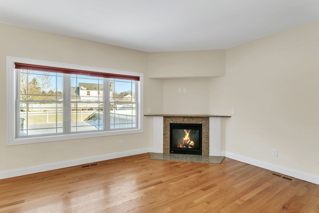 2222 Wilbraham Rd Property Photo 8