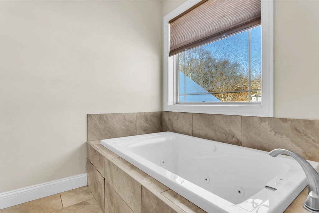 2222 Wilbraham Rd Property Photo 25