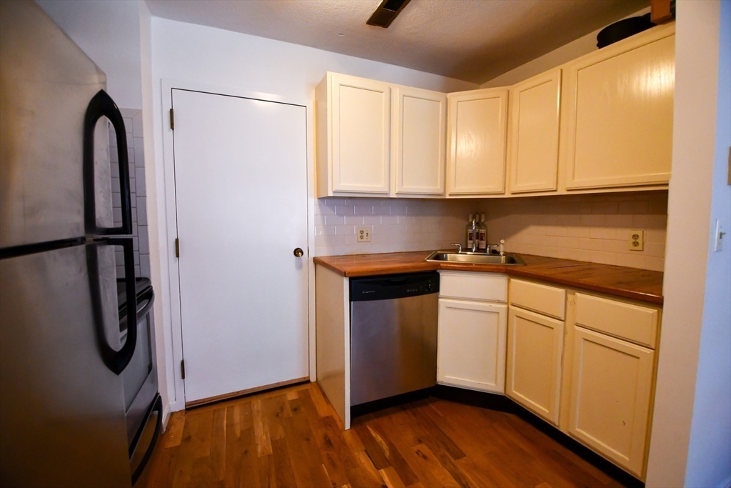 386 Commercial # 3d Property Photo 5