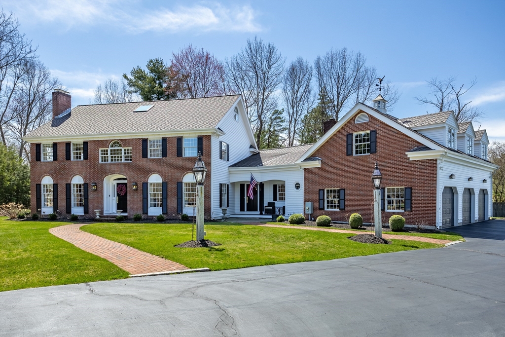 7 Lothrop Circle Property Photo 1