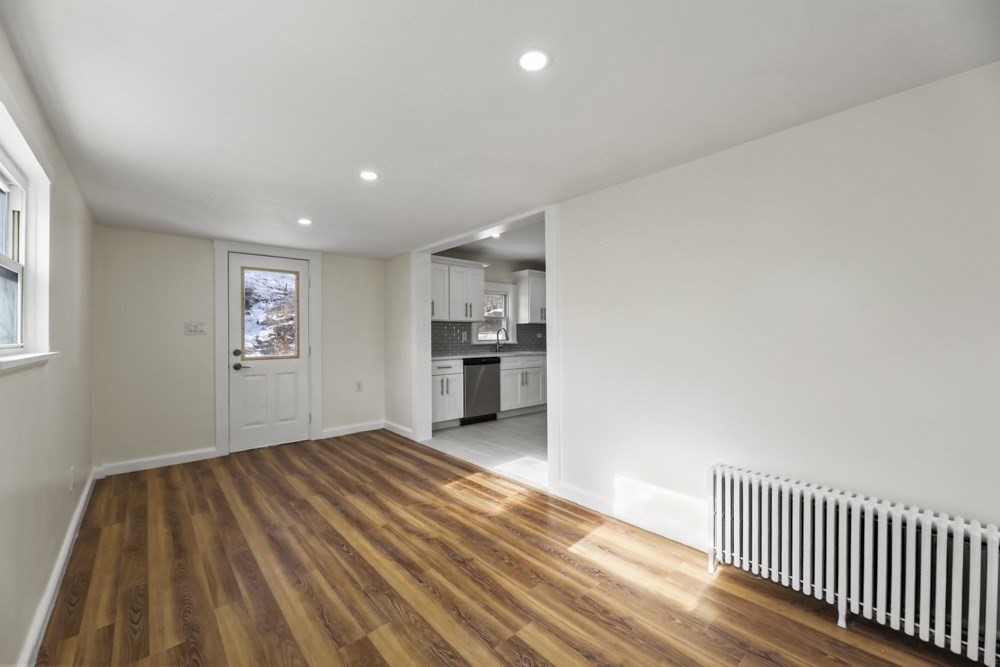 246 1/2 Columbia St. Property Photo 12