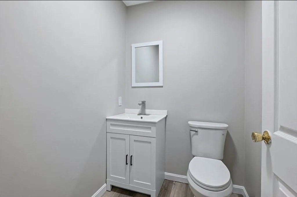 549 Main St Property Photo 20