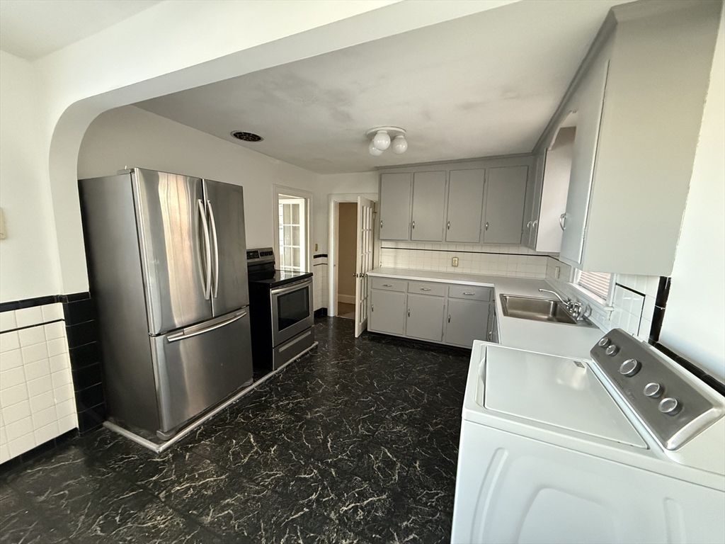 123 Washington # 2 Property Photo 1
