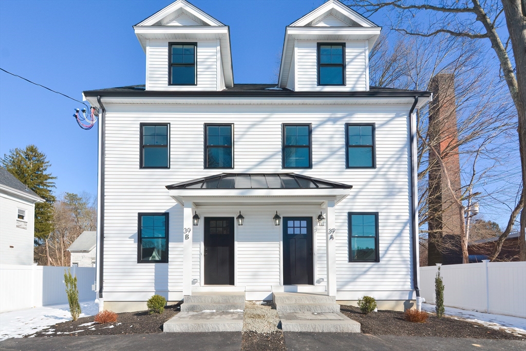 39 Chandler Ave # A Property Photo 1