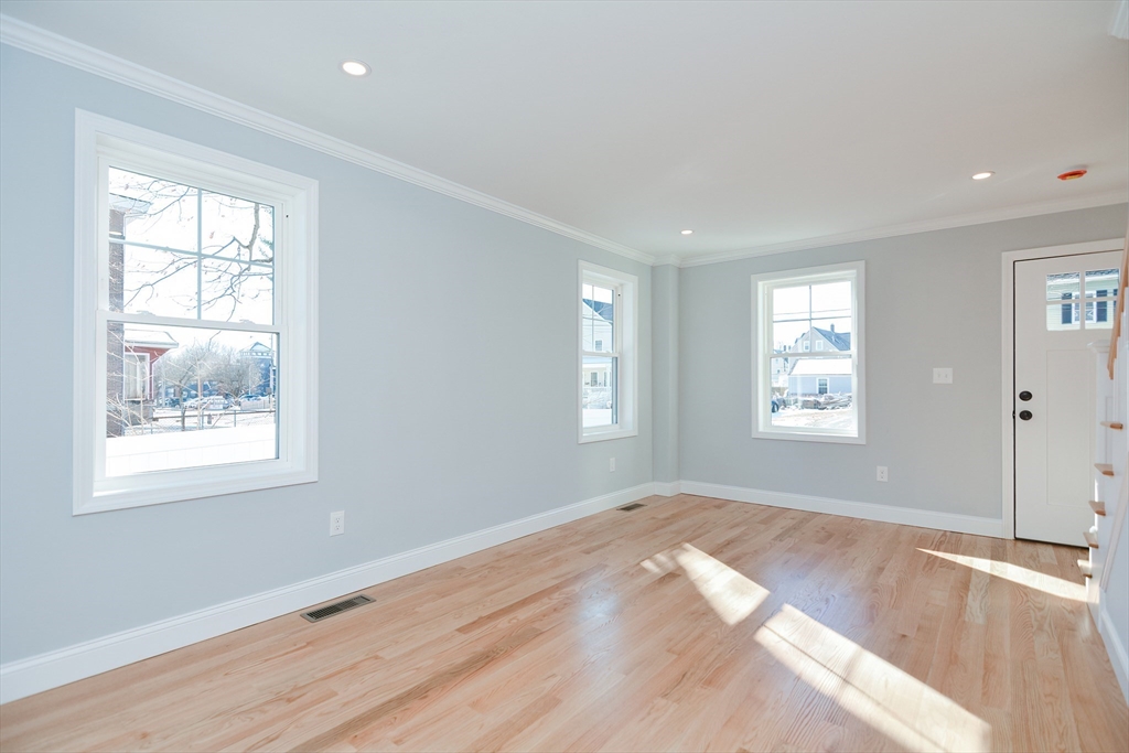 39 Chandler Ave # A Property Photo 13