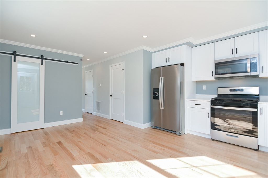 39 Chandler Ave # A Property Photo 14