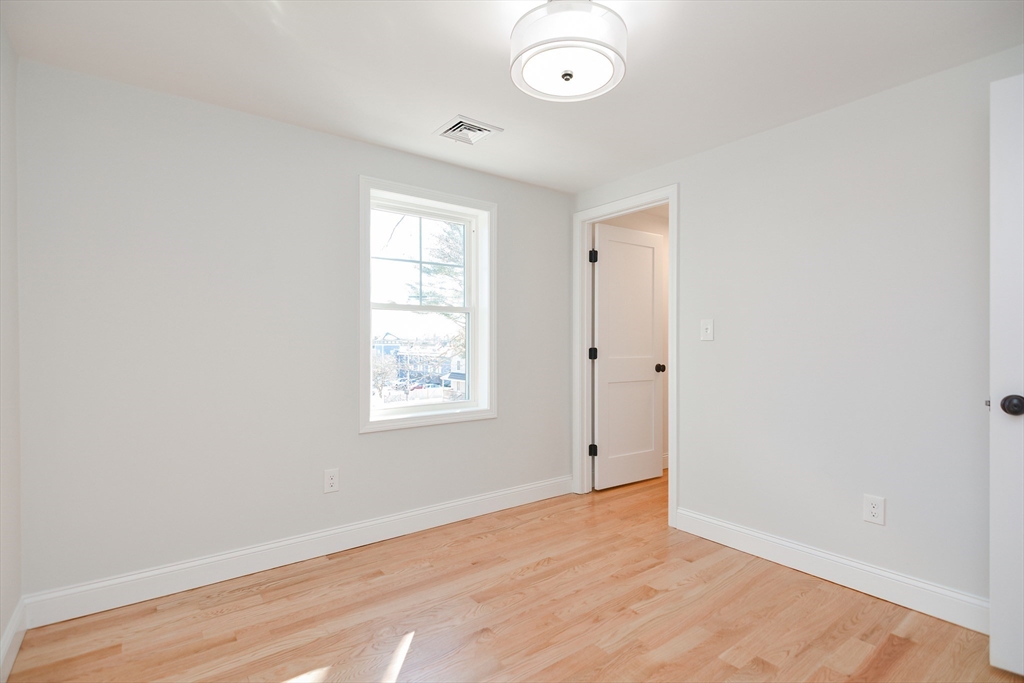 39 Chandler Ave # A Property Photo 30