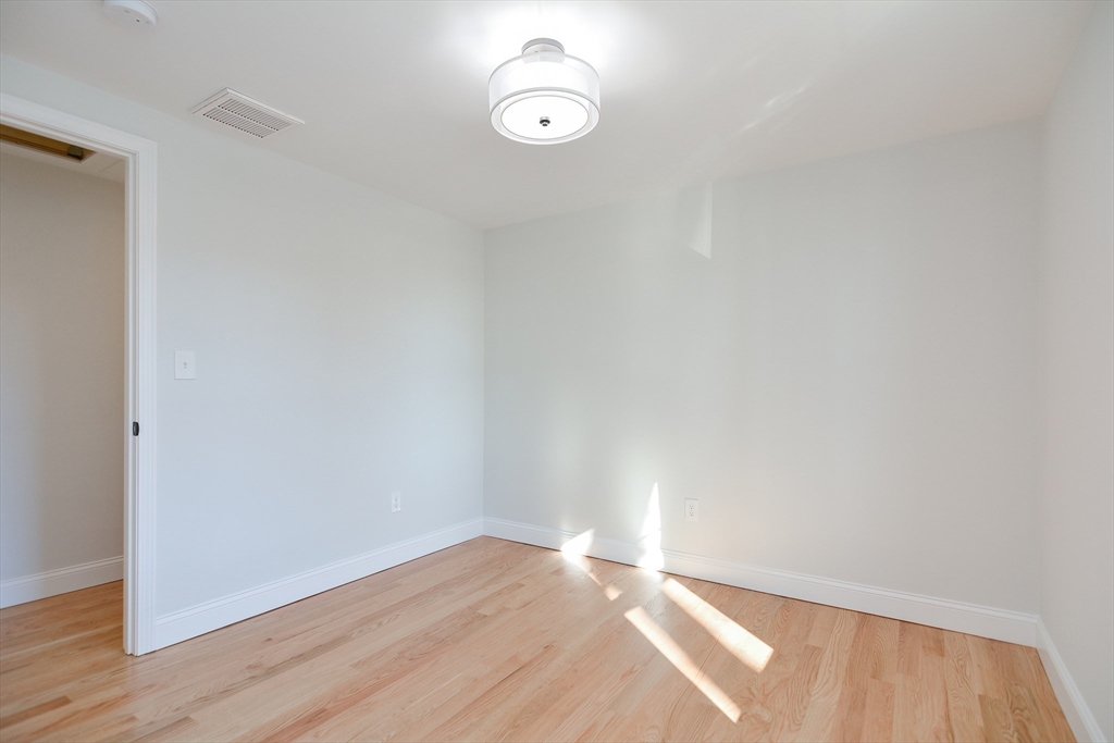 39 Chandler Ave # A Property Photo 32