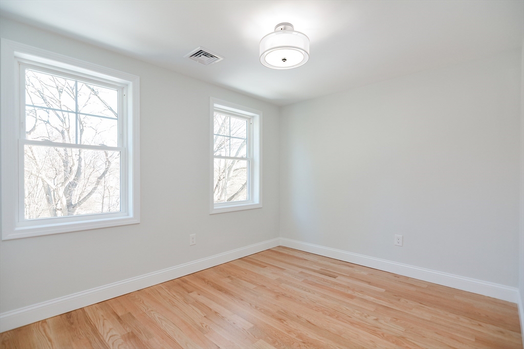 39 Chandler Ave # A Property Photo 33