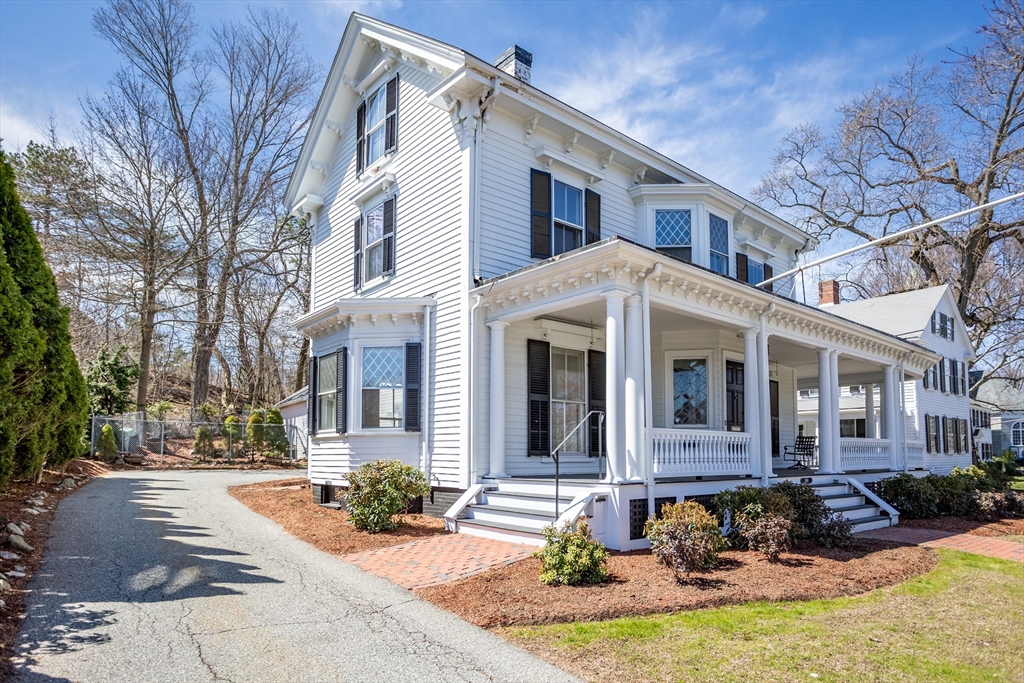 1894 Massachusetts Avenue Property Photo 11