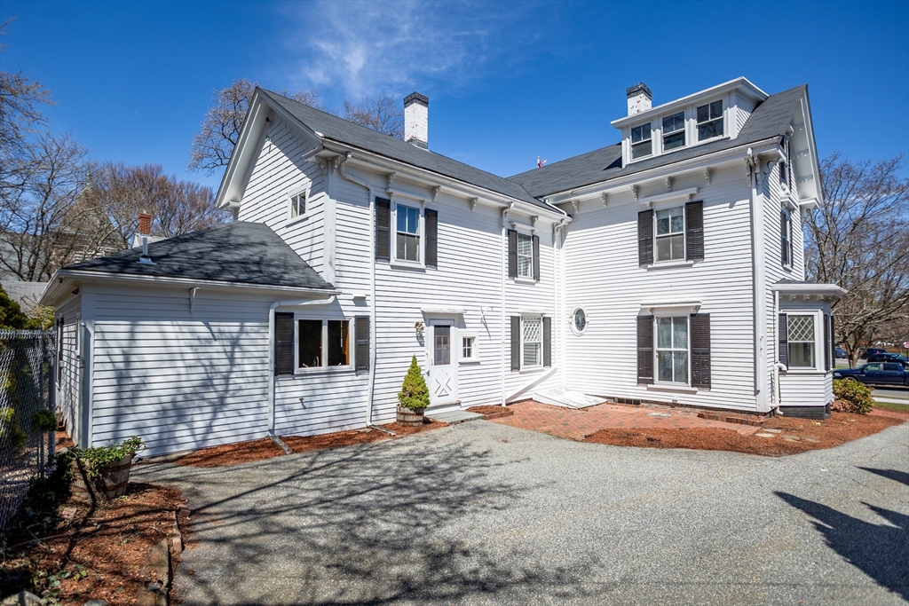 1894 Massachusetts Avenue Property Photo 12