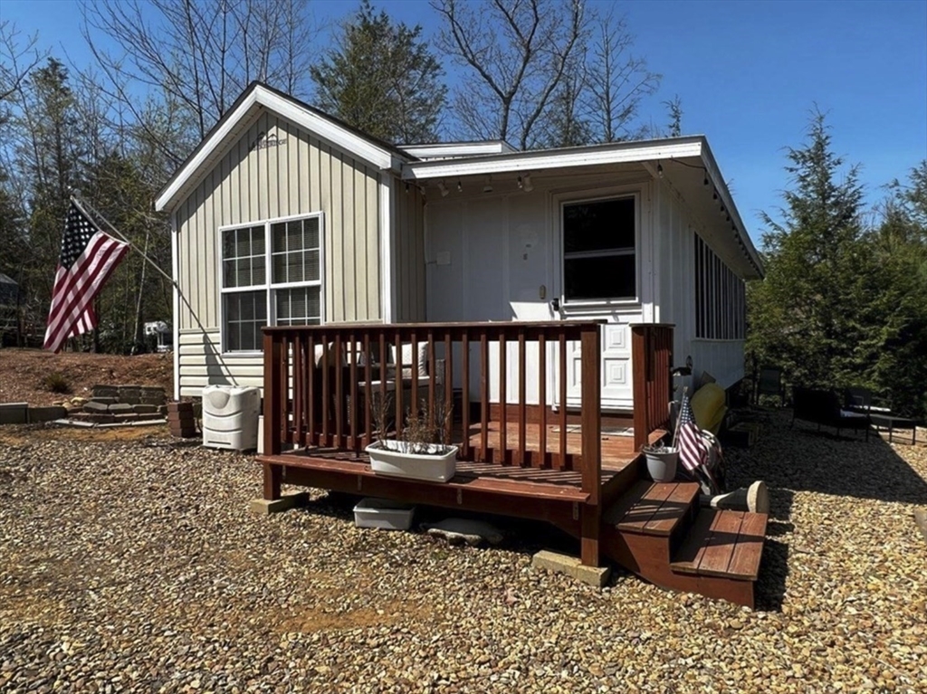 49 East Brimfield Holland Road # 812 Property Photo