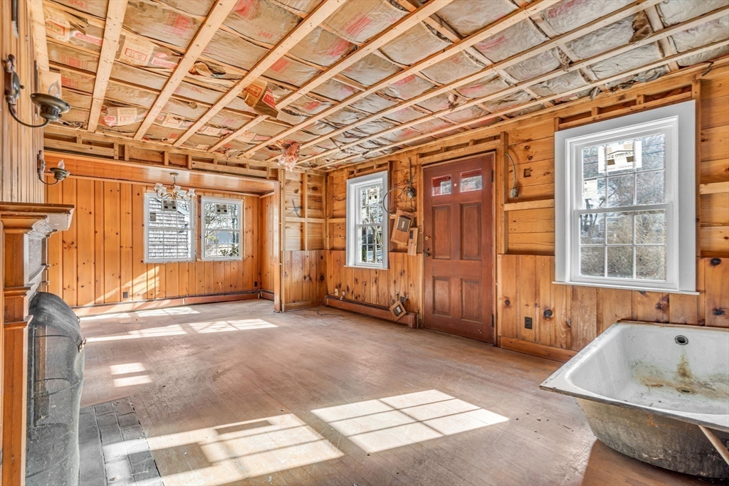 14 Heintz Rd Property Photo 4