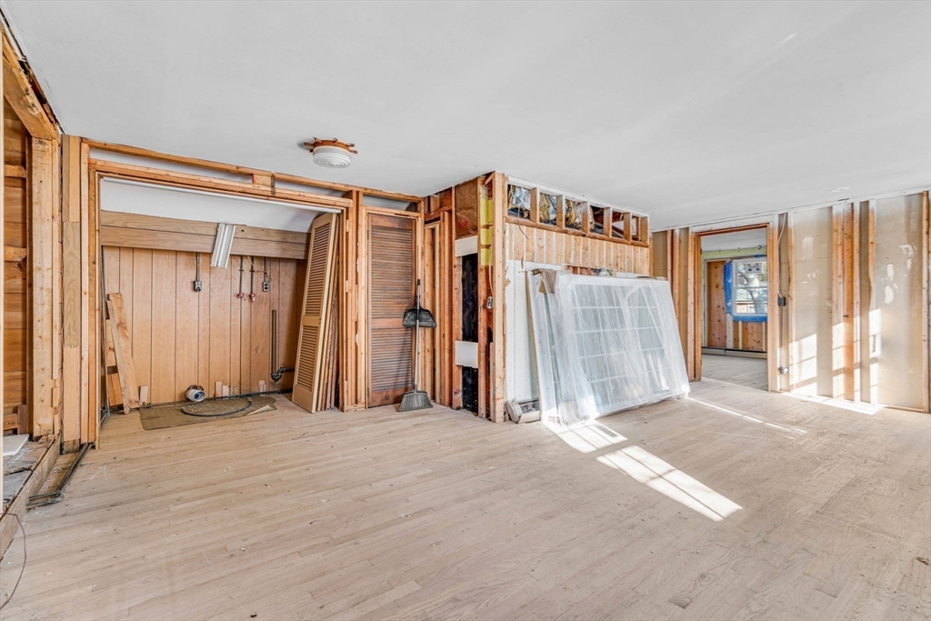 14 Heintz Rd Property Photo 16