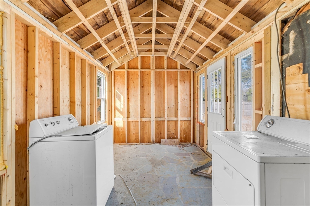 14 Heintz Rd Property Photo 22