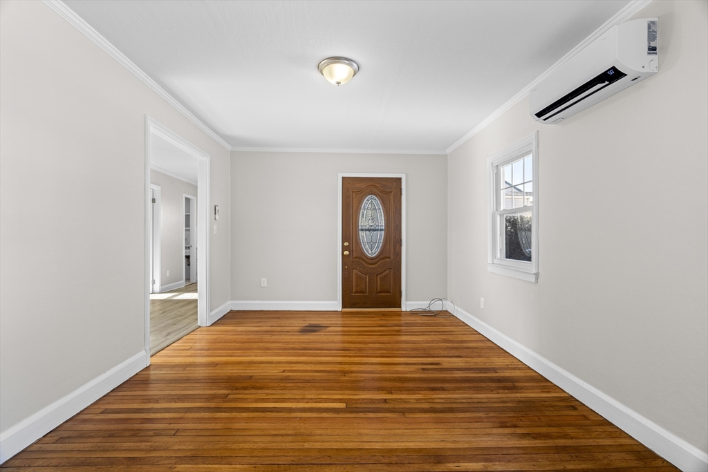 1043 Read St Property Photo 10