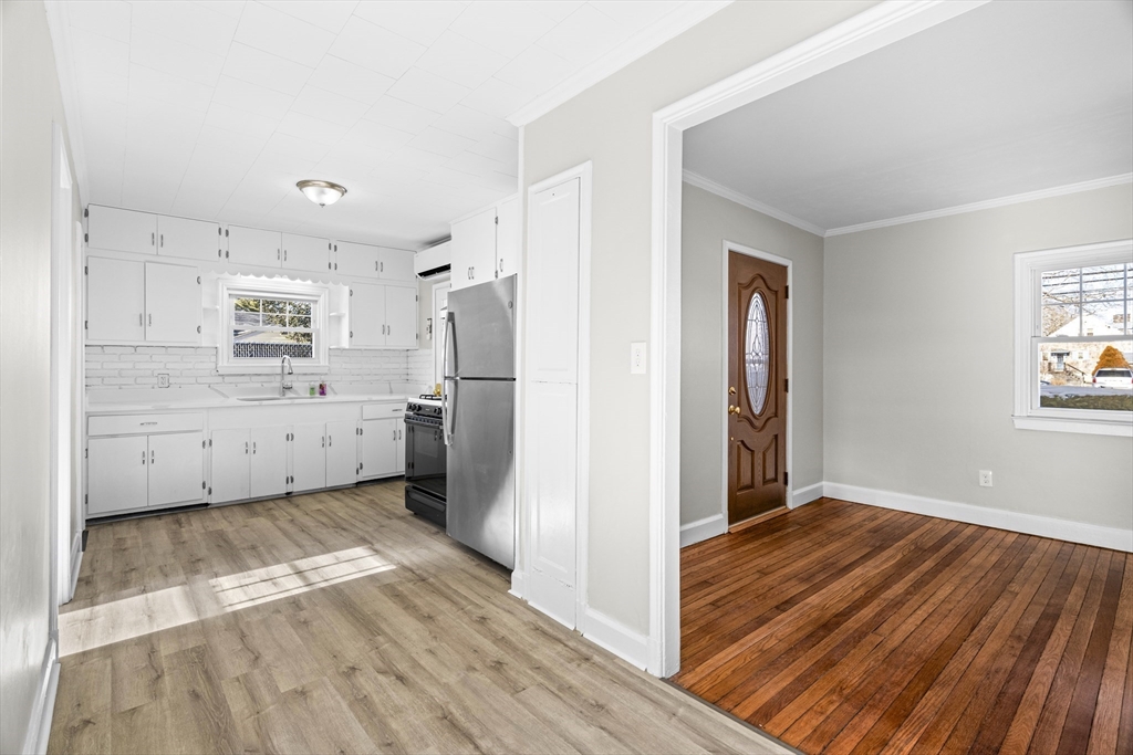 1043 Read St Property Photo 18