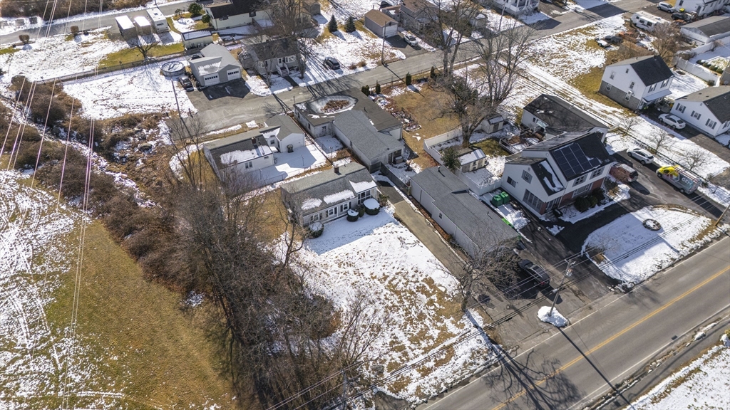 1043 Read St Property Photo 25