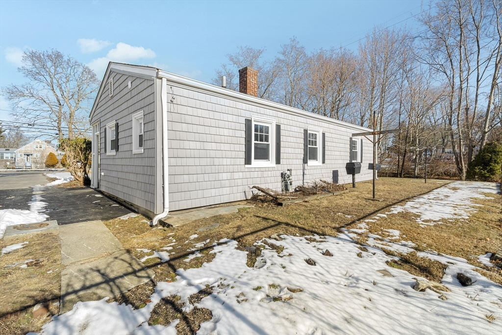 1043 Read St Property Photo 26