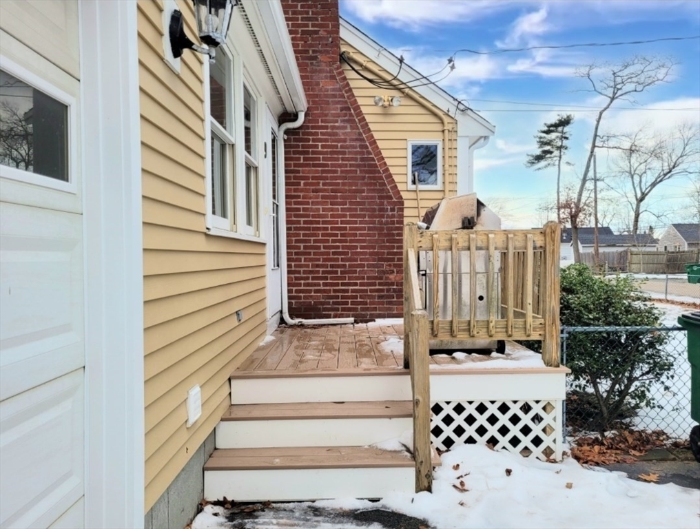 9 Cynthia Ave Property Photo 4