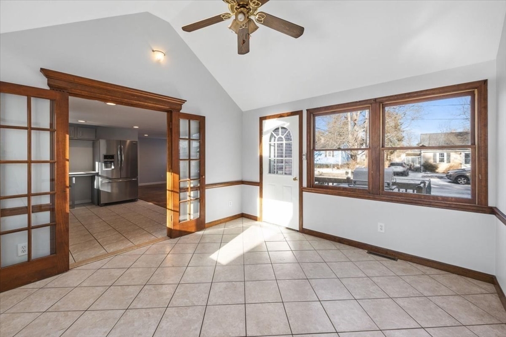 9 Cynthia Ave Property Photo 6