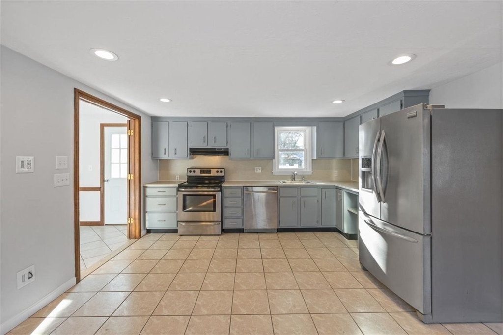 9 Cynthia Ave Property Photo 10