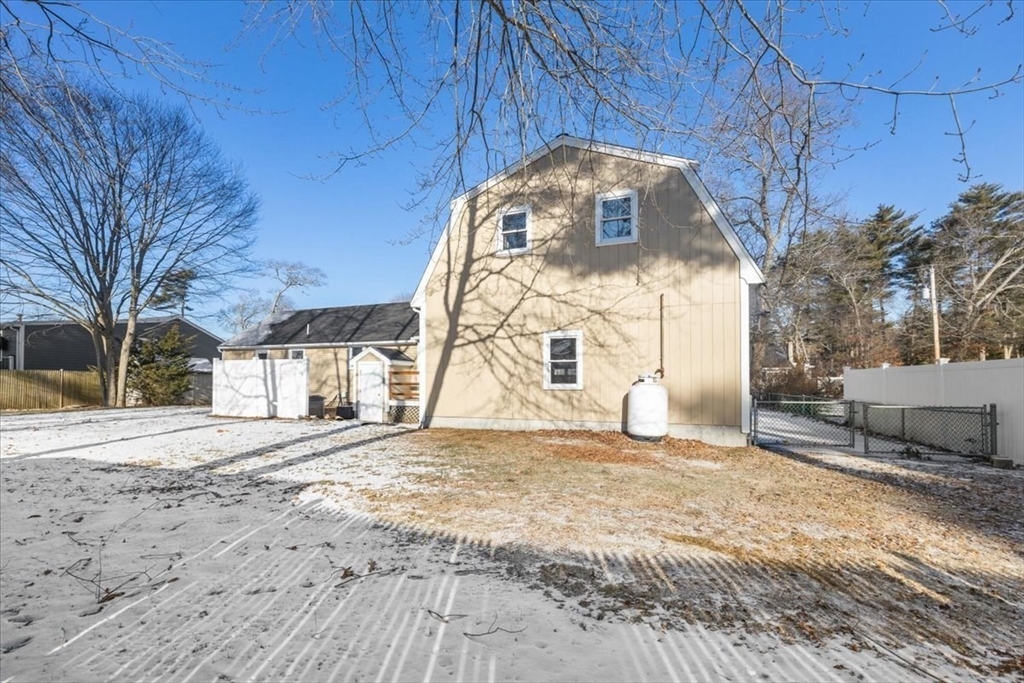 9 Cynthia Ave Property Photo 31
