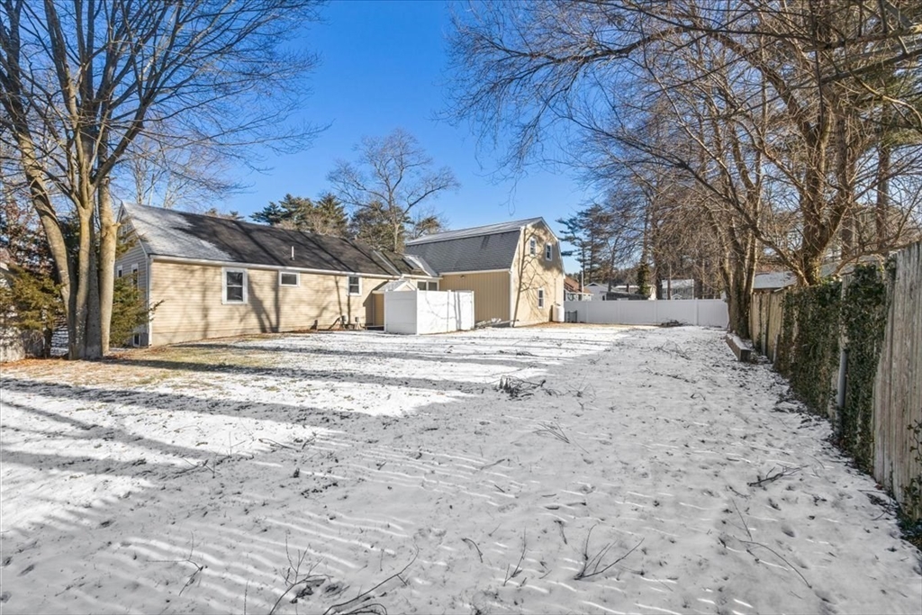 9 Cynthia Ave Property Photo 33