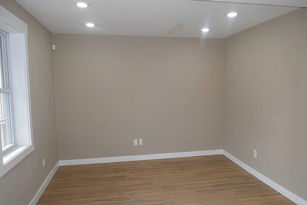 5 Monmouth St # 2 Property Photo 10