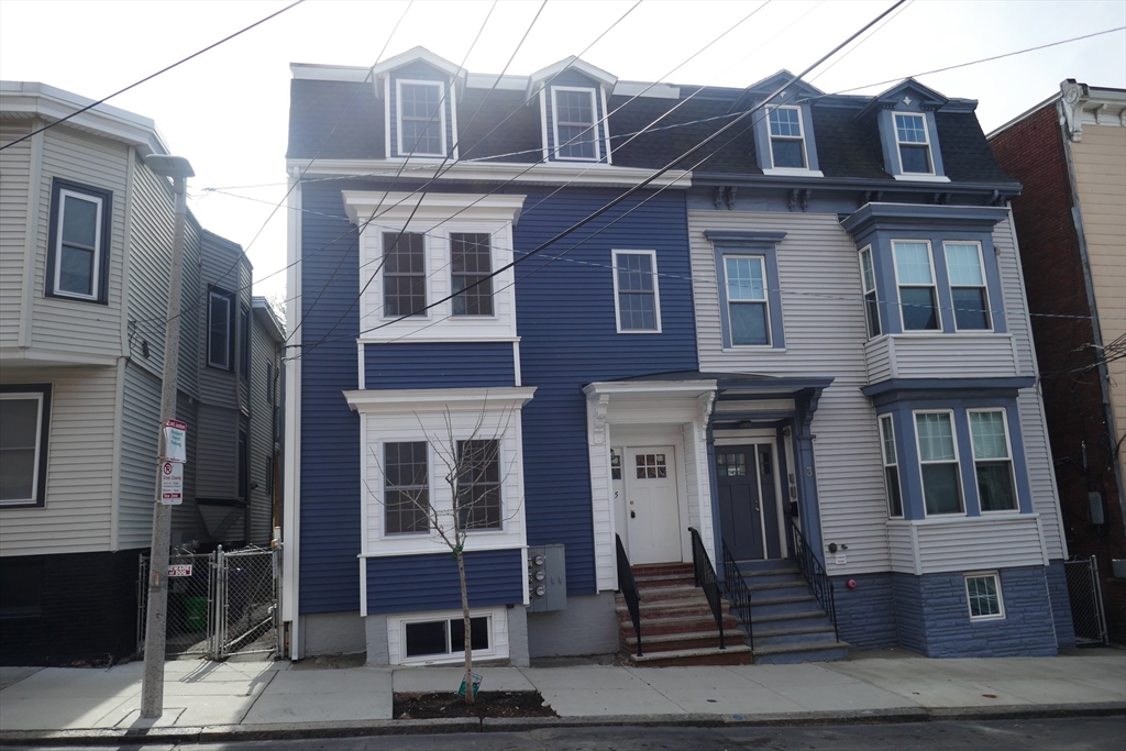 5 Monmouth St # 3 Property Photo 1