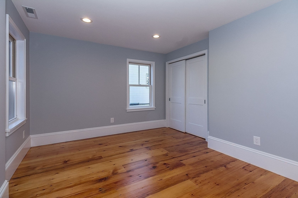 150-152 Huron Avenue # 152 Property Photo 12