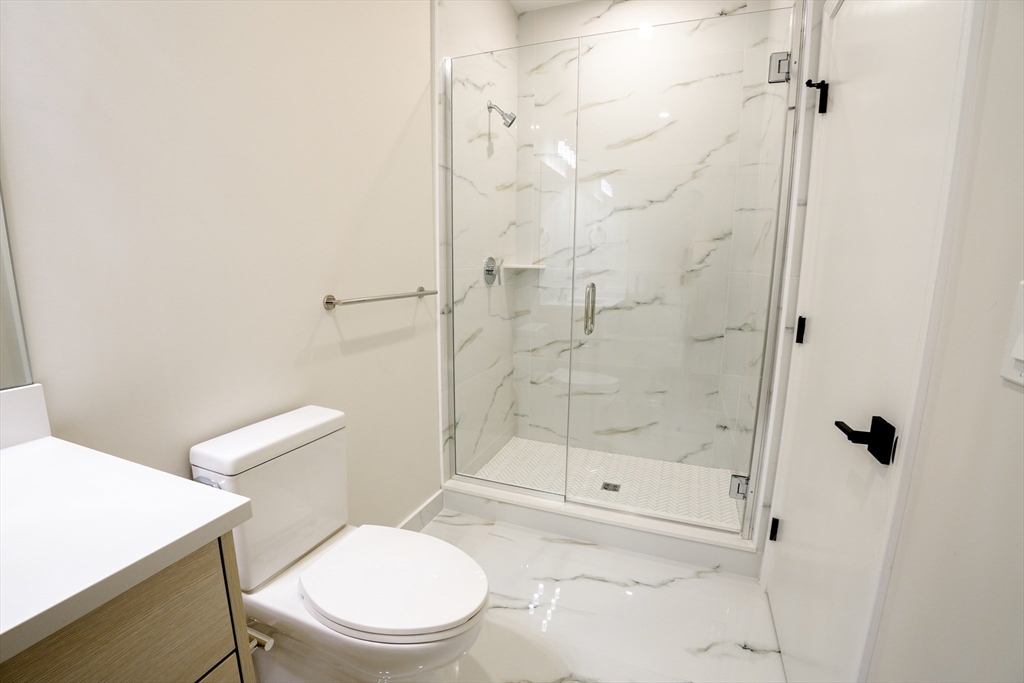 680 Worcester Street # 102 Property Photo 8