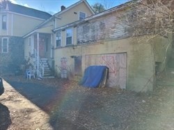 137 Pond St Property Photo 7