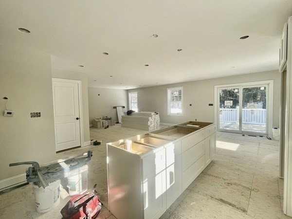 36 Montbatten Rd # A Property Photo 4